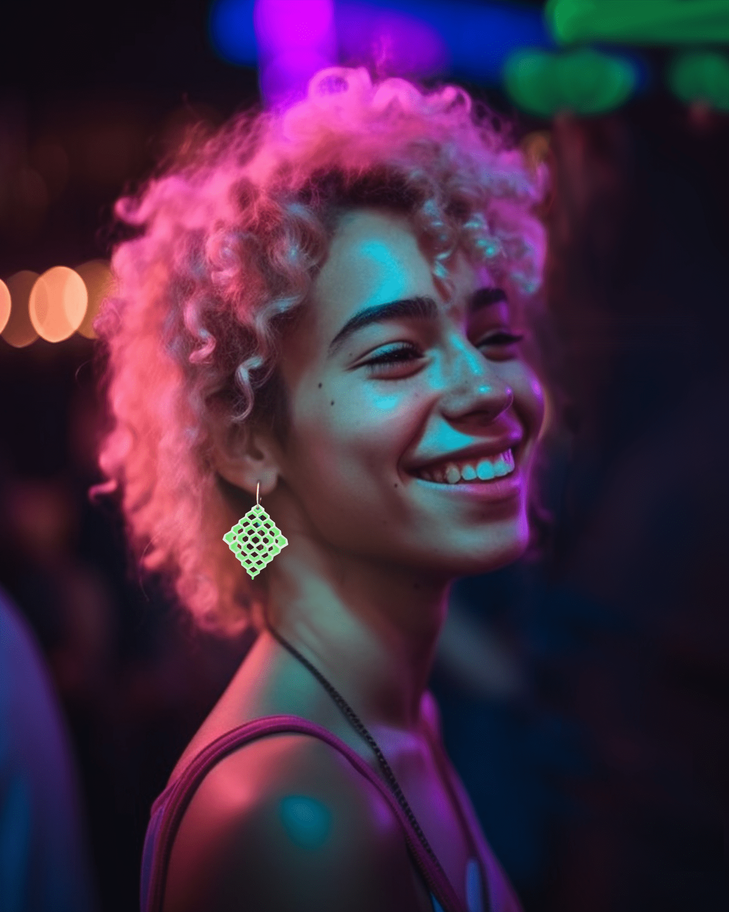 Woman wearing Glowmetry earrings